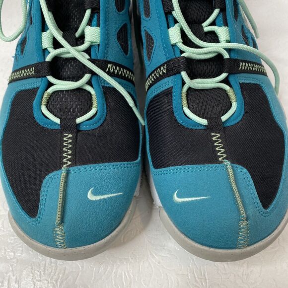 Athletic_Shoes